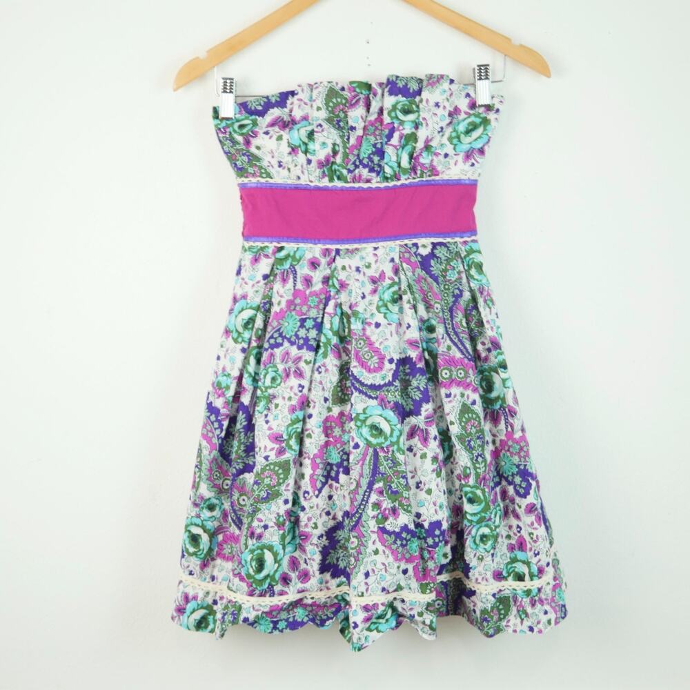 Vintage Y2K Size 3 Mini Dress Tie Waist Fit Flare Flirty Feminine Dainty Floral